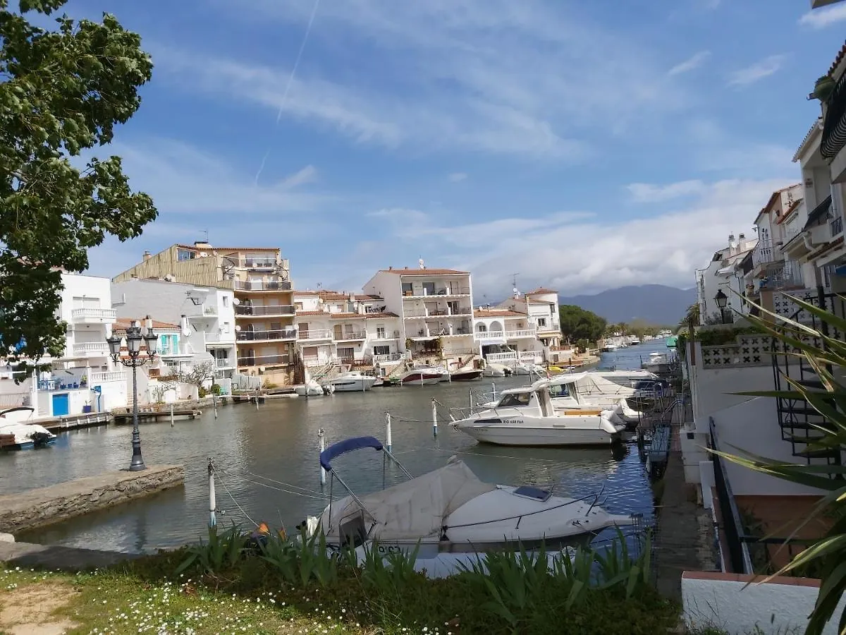 Appartement Estudi Amb Vistes Al Canal à Empuriabrava